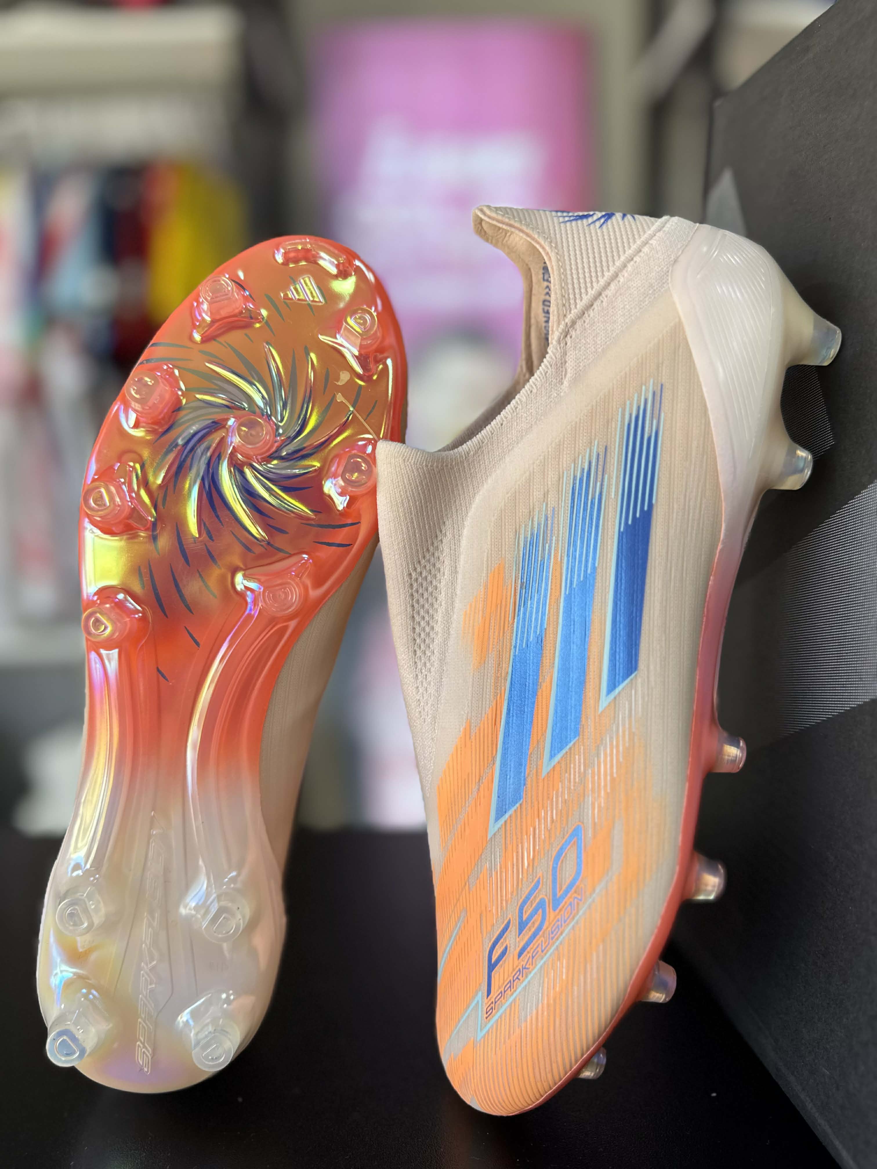 Crampons Adidas F50 - Image 2