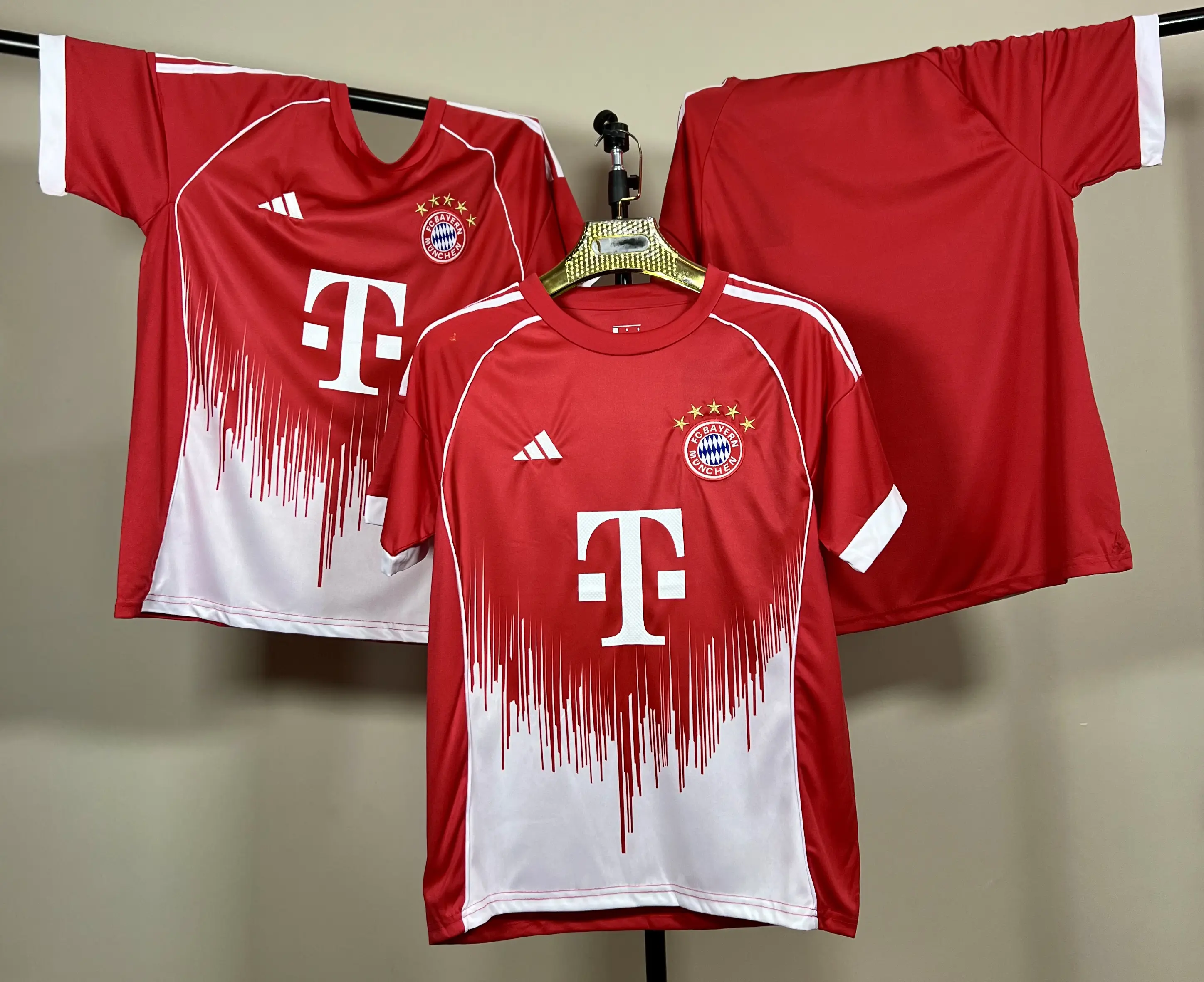 T-shirt Bayern Munich 2025/2026 - Image 3