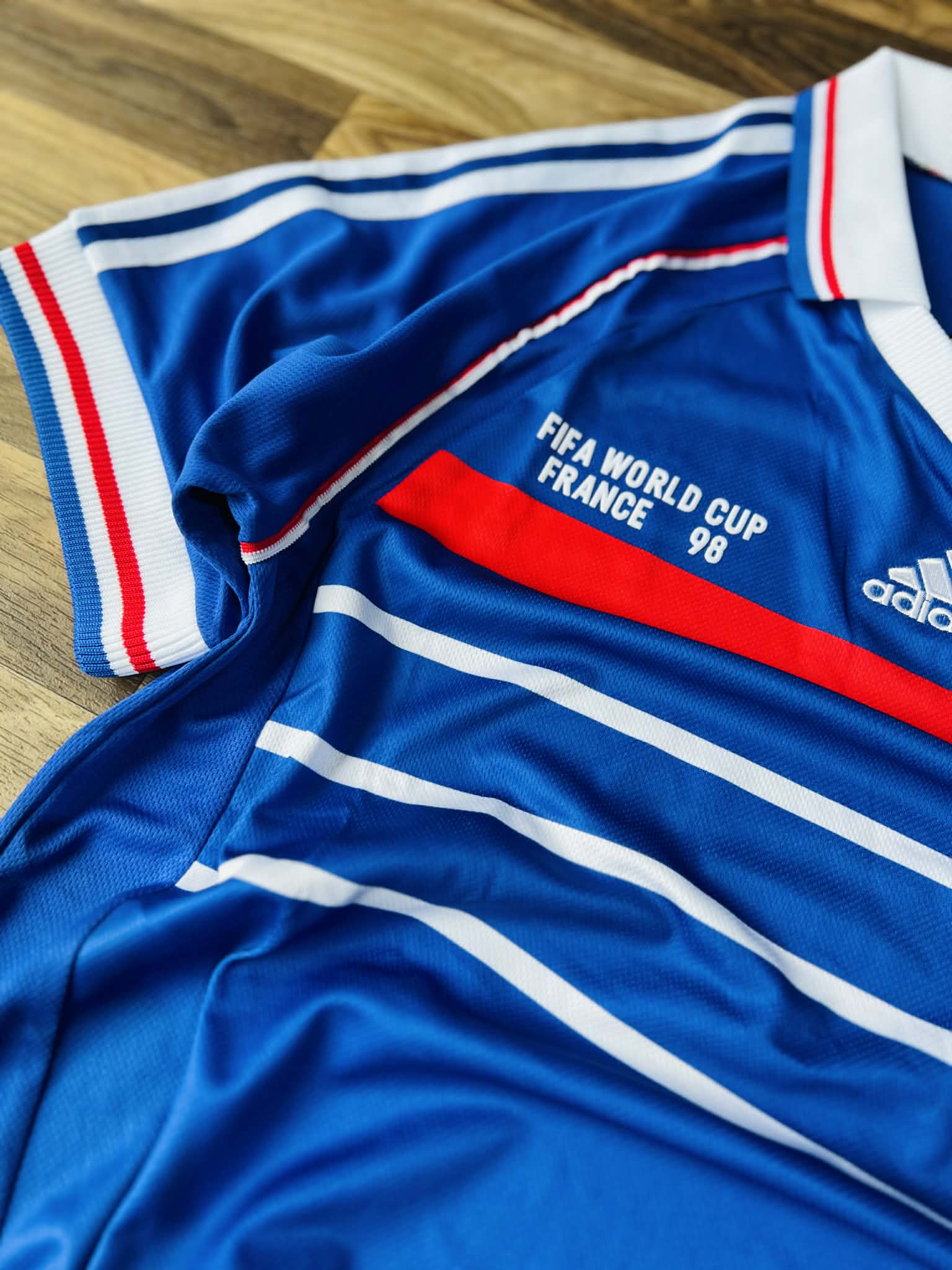 T-shirt vintage équipe de France édition coupe du monde 1998. - Image 5