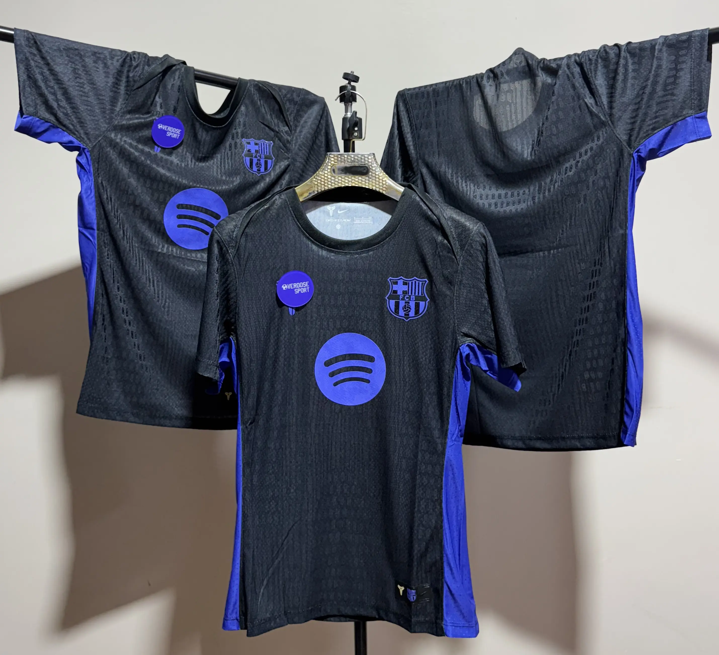 T-Shirt FC Barcelone – Édition Mamba x Kobe Bryant - Image 2