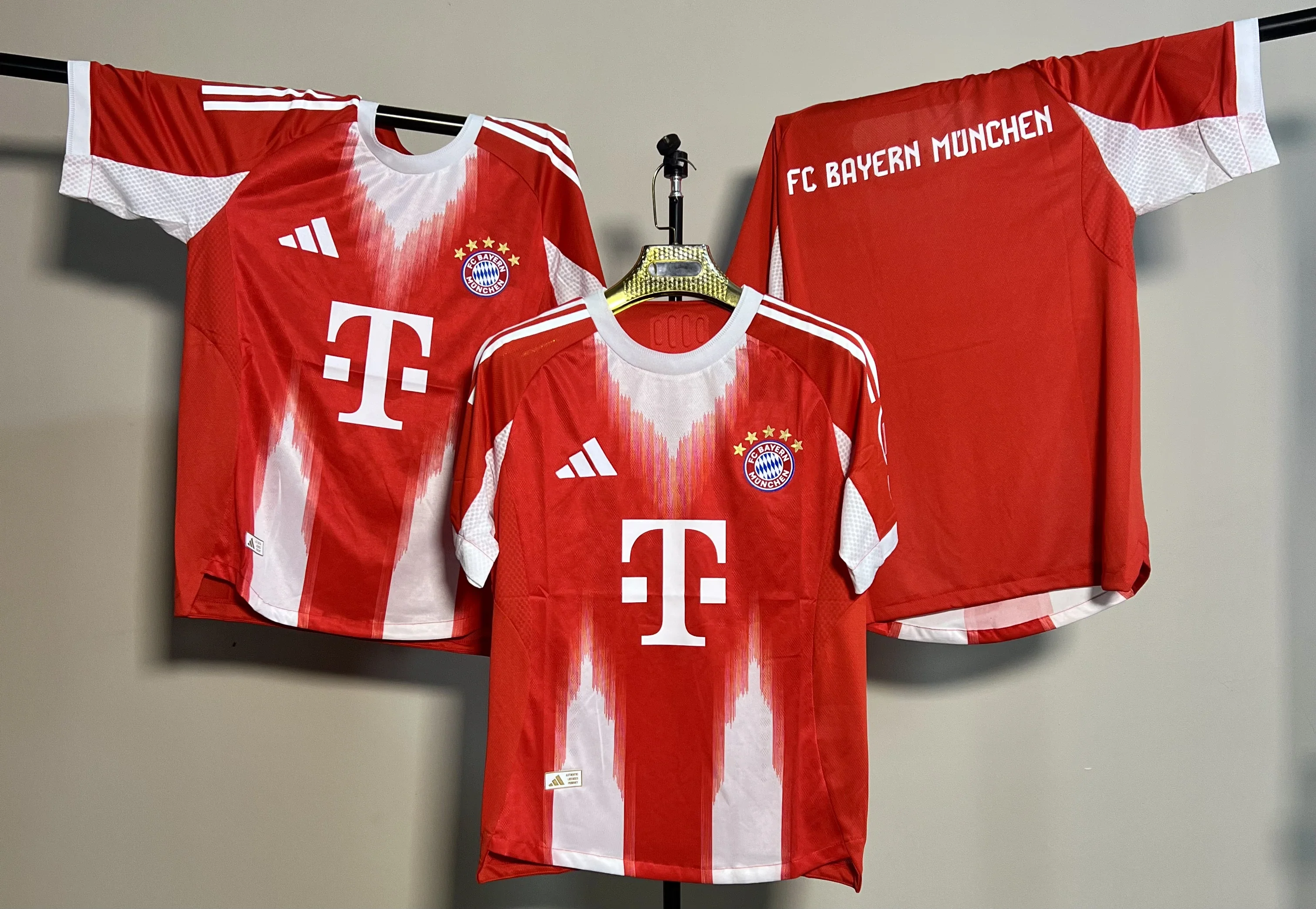 T-shirt FC Bayern 2025/2026