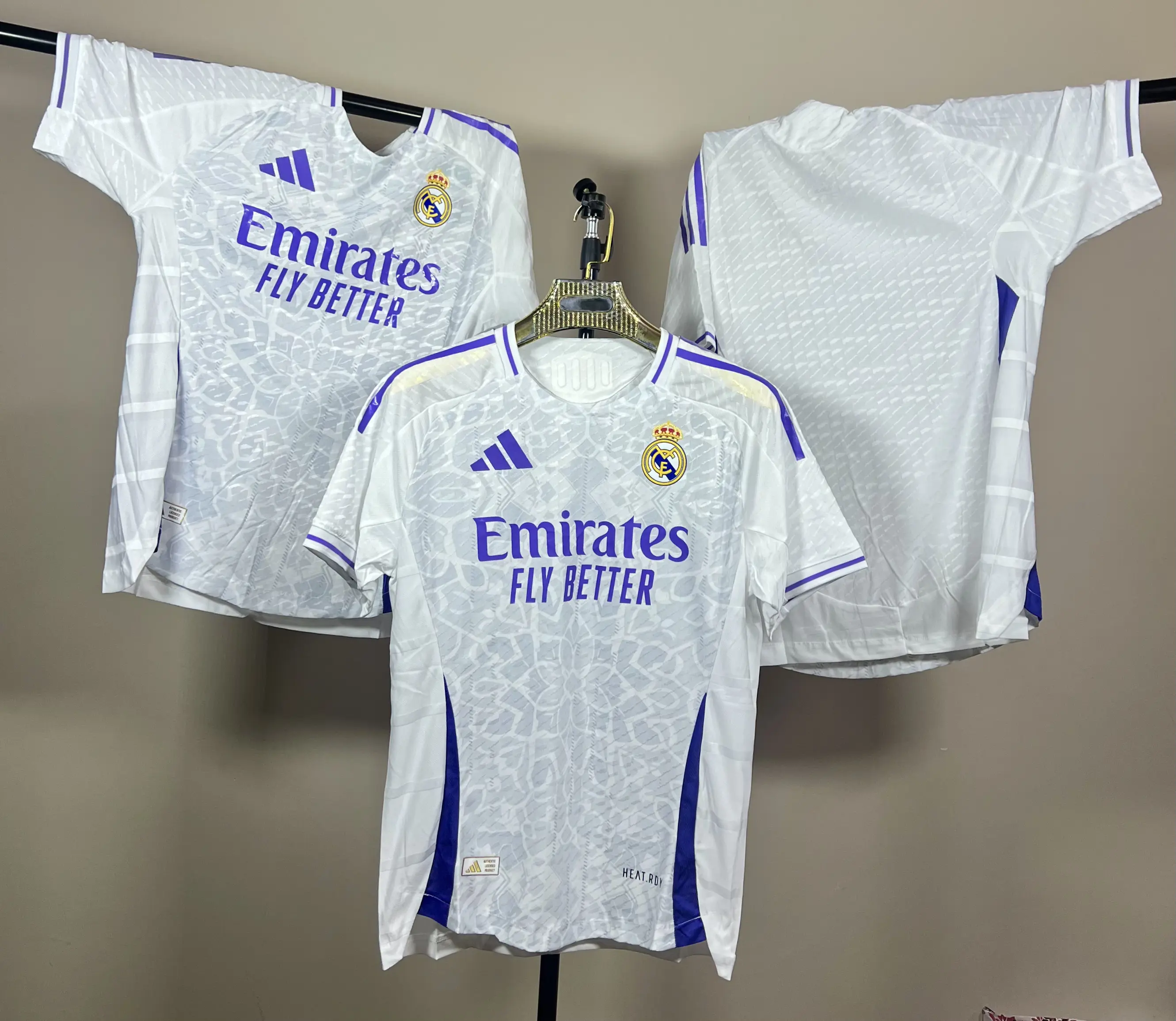T-shirt Real Madrid – L’élégance des Merengues - Image 2